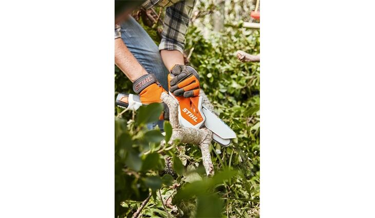 STIHL GTA 26 Set - Handliche Akku-Astschere