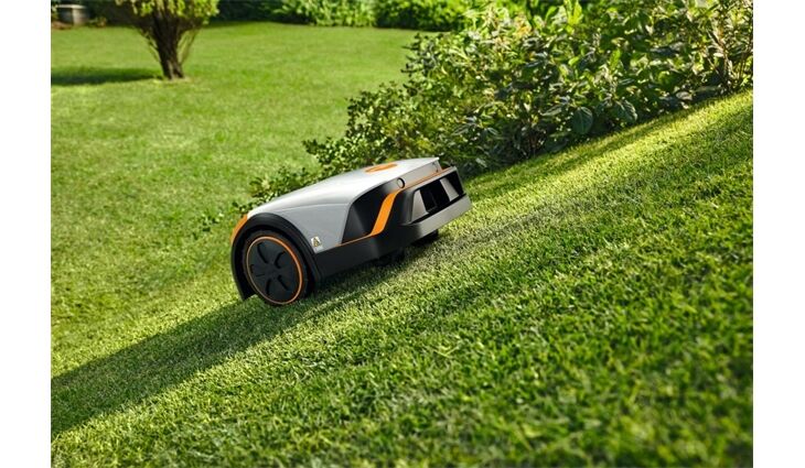 STIHL iMOW 3 Mähroboter IA020111400
