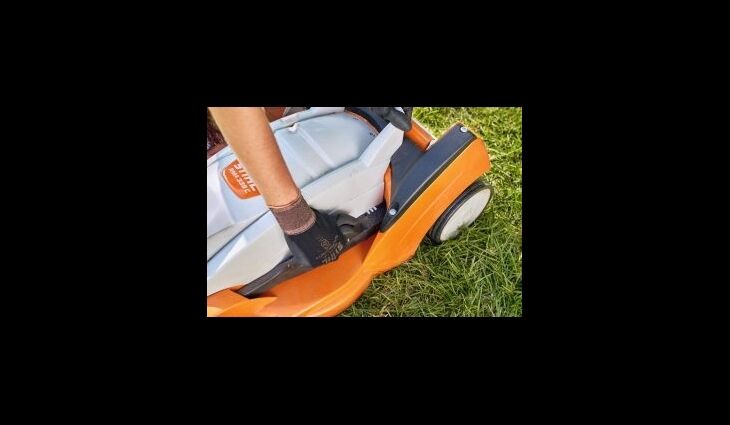 STIHL RMA 443 PV Akku Rasenmäher Solo WA400111410