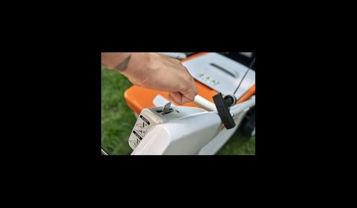 STIHL RMA 443 PV Akku Rasenmäher Solo WA400111410