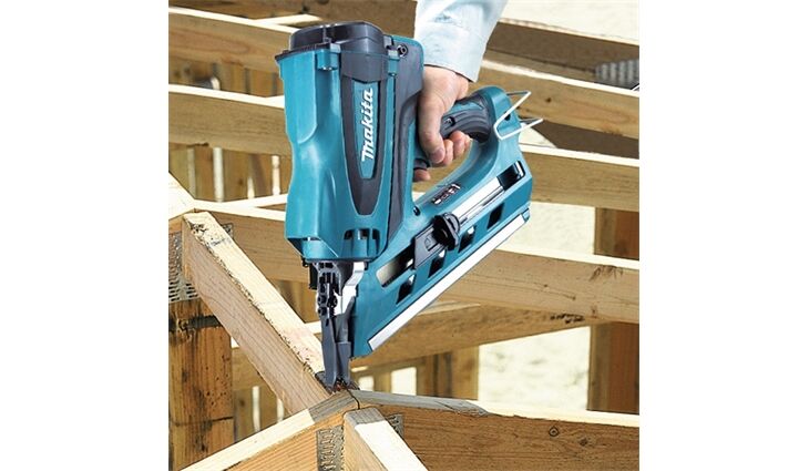 Makita Akku-Gasnagler GN900SE inkl. AK/LG
