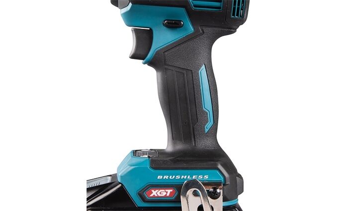 Makita Akku-Schlagschrauber 40V TD003GZ ohne AK/LG