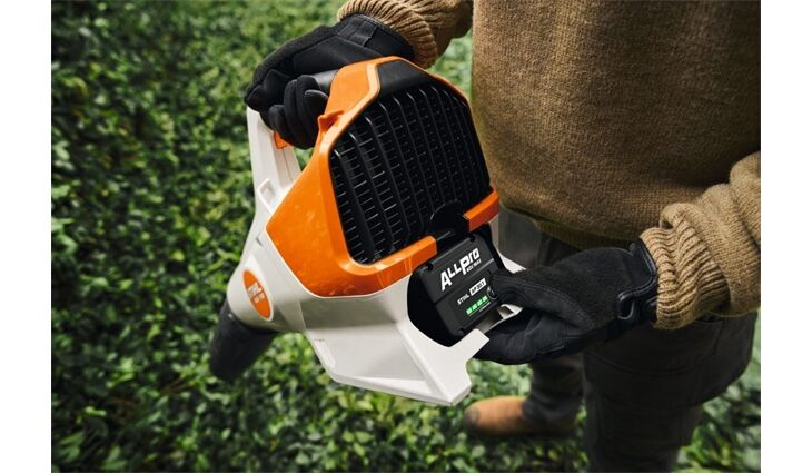 STIHL BGA 110 Akku-Blasgerät Solo AP System BA100115900