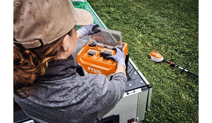 STIHL AL 1802 MO Schnellladegerät EA104305500